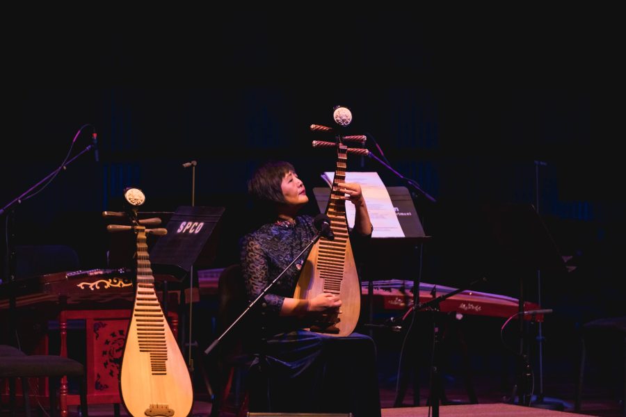 Gao Hong celebrates 50 years of playing the pipa